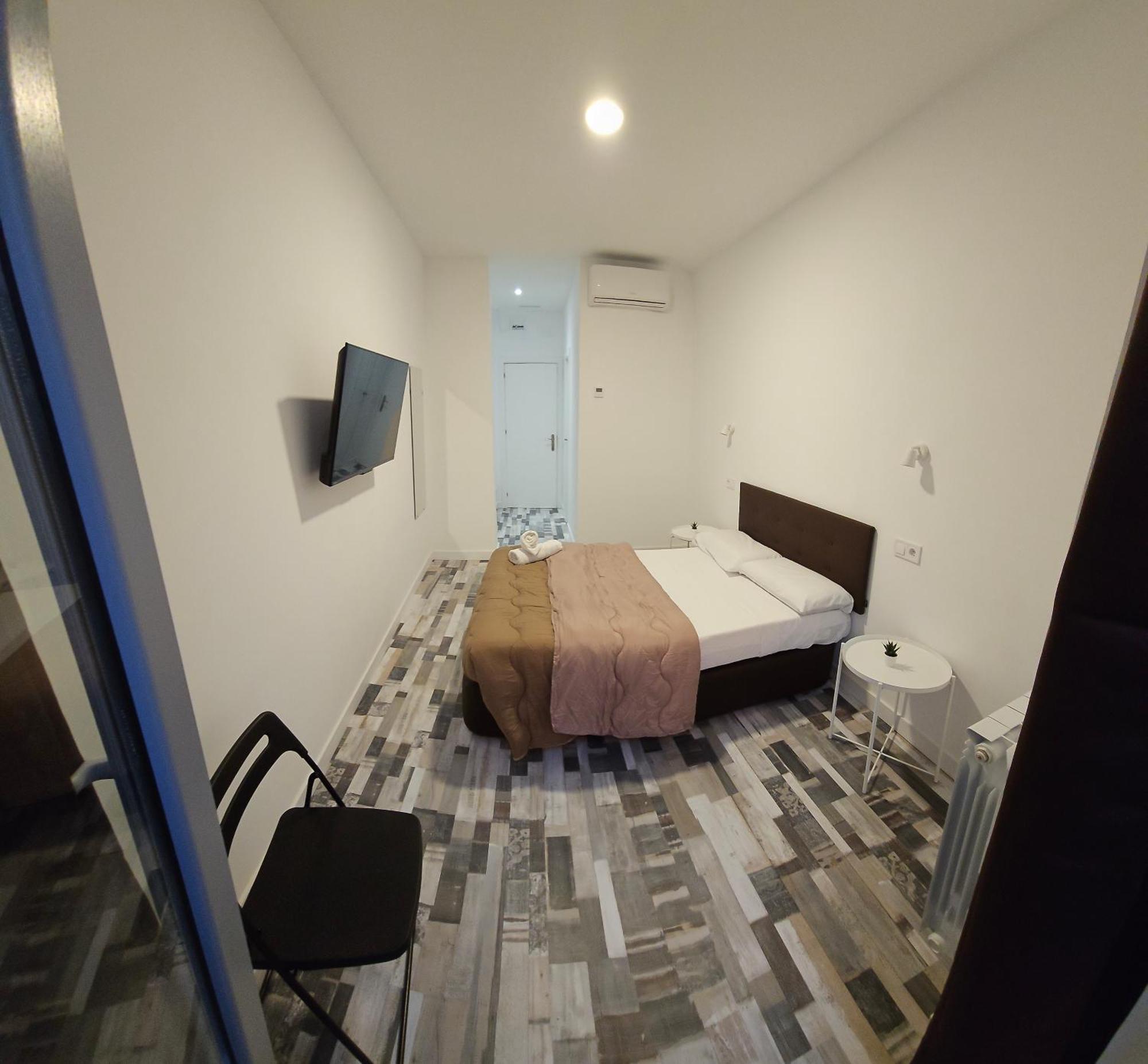 Hostal Andrea Granvia Madrid Luaran gambar