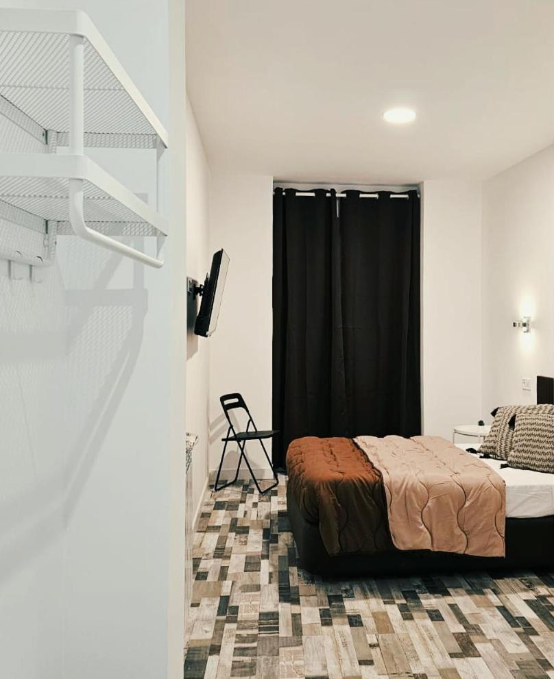 Hostal Andrea Granvia Madrid Luaran gambar